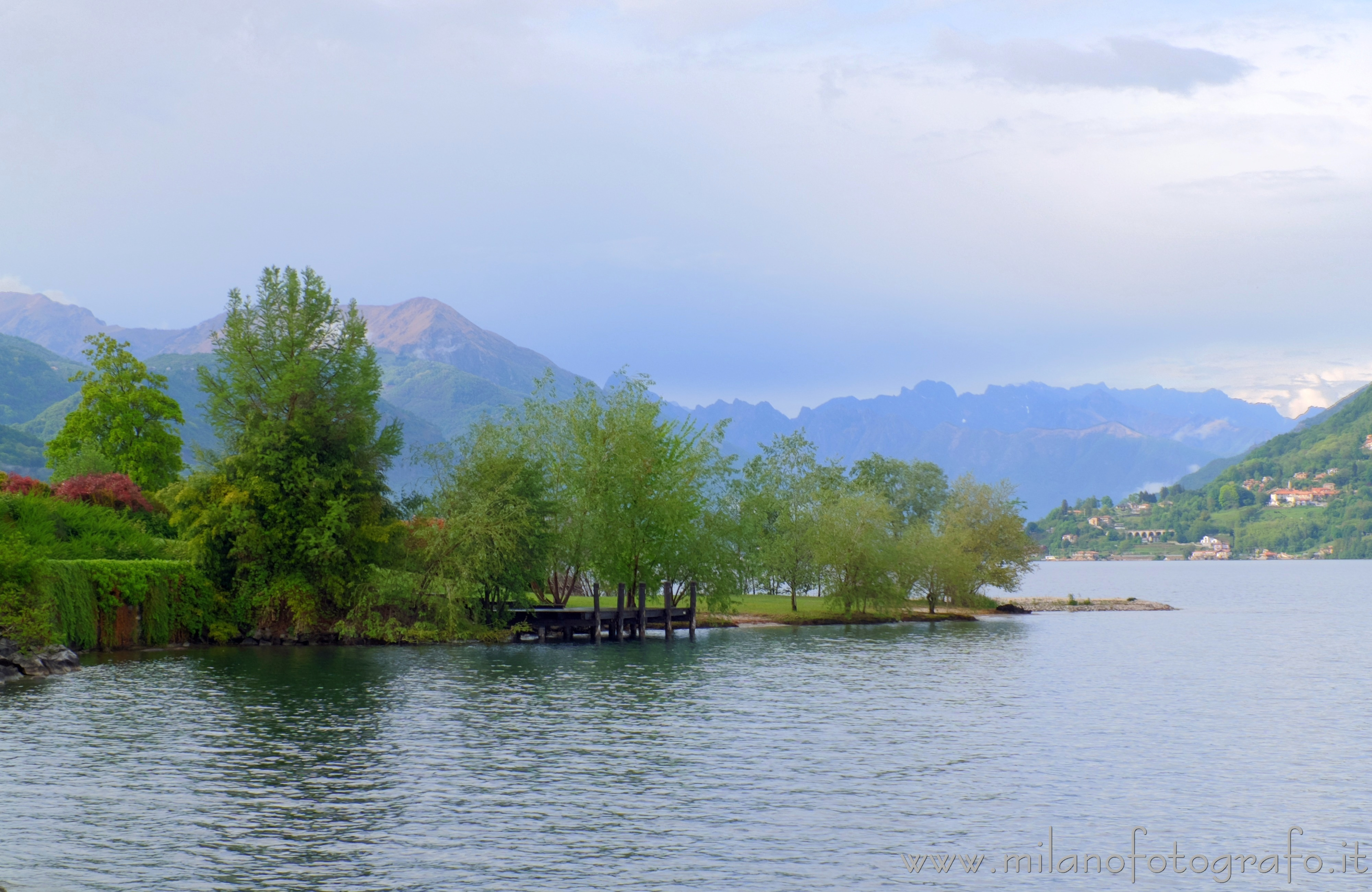 Pella (Novara, Italy) - The mouth of the Pellino seen from the lakeside